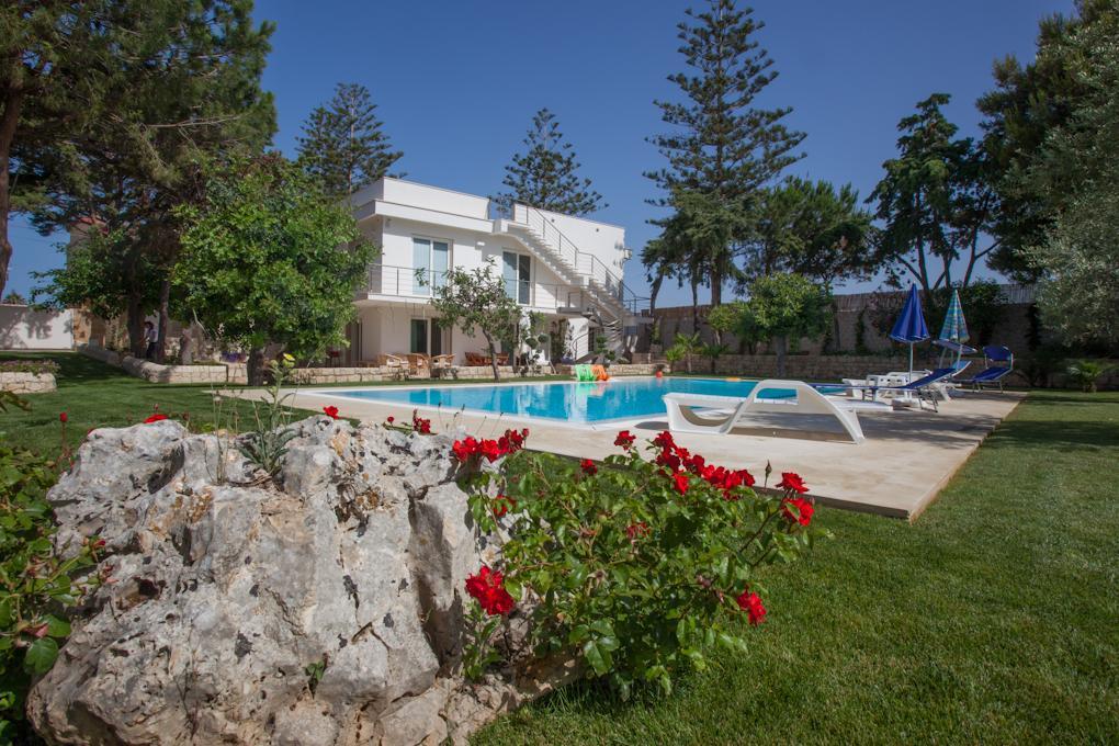 Il Giardino Dei Carrubi Βίλα Donnalucata  Εξωτερικό φωτογραφία